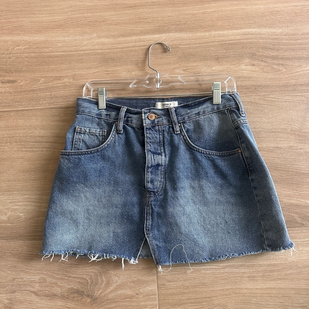 FOREVER 21 woman’s denim skirt
